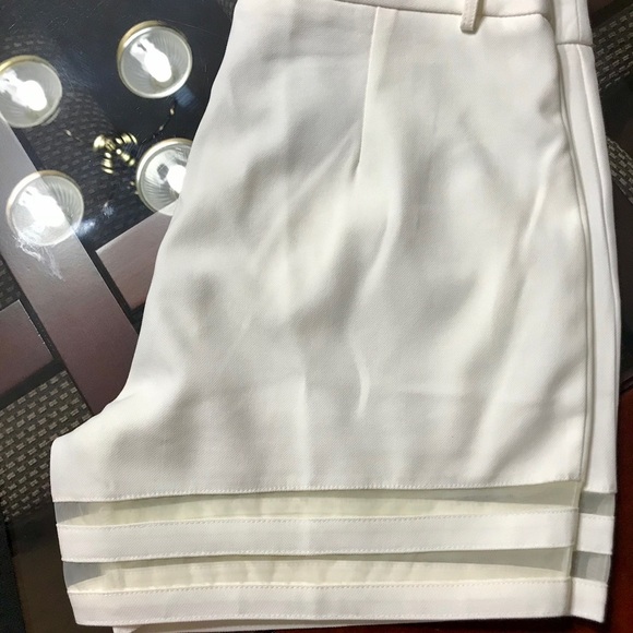 Fancy WHITE shorts - Picture 2 of 6